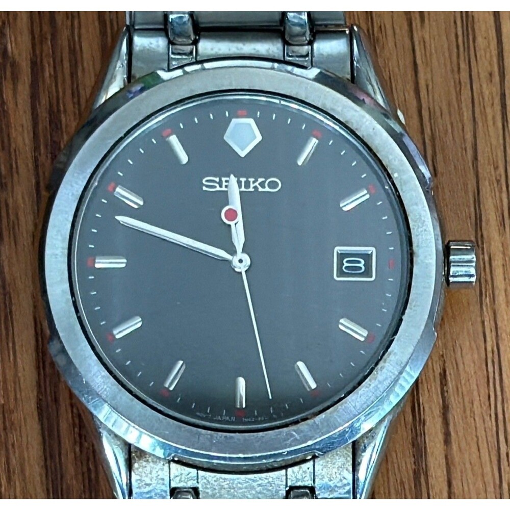 Seiko Quartz Stainless Steel Black Dial Date Silver Bracelet Wristwatch 37mm